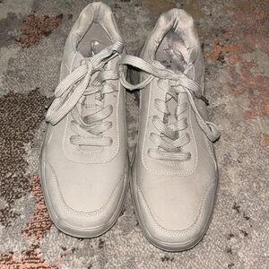 Grey sneakers. Super cool. Grandpa style. Size 8